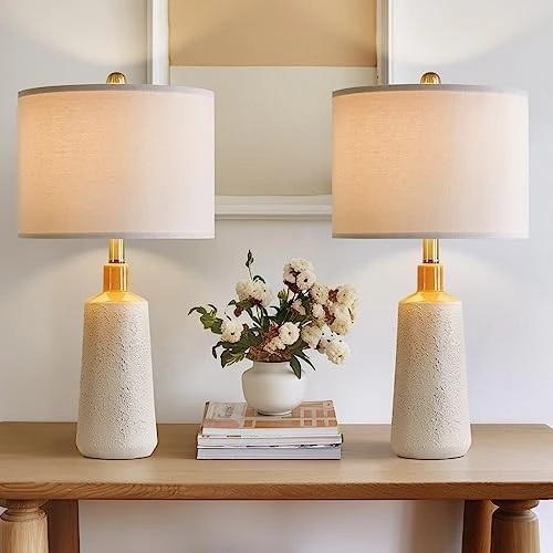 Table lamps and lampshades ready to be packed